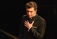 ΚΟΑ σε επαναστατική διάθεση