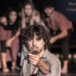 ΦΩΤΟ, Η ΙΣΤΟΡΙΑ ΕΝΟΣ ΣΚΥΛΟΥ_n